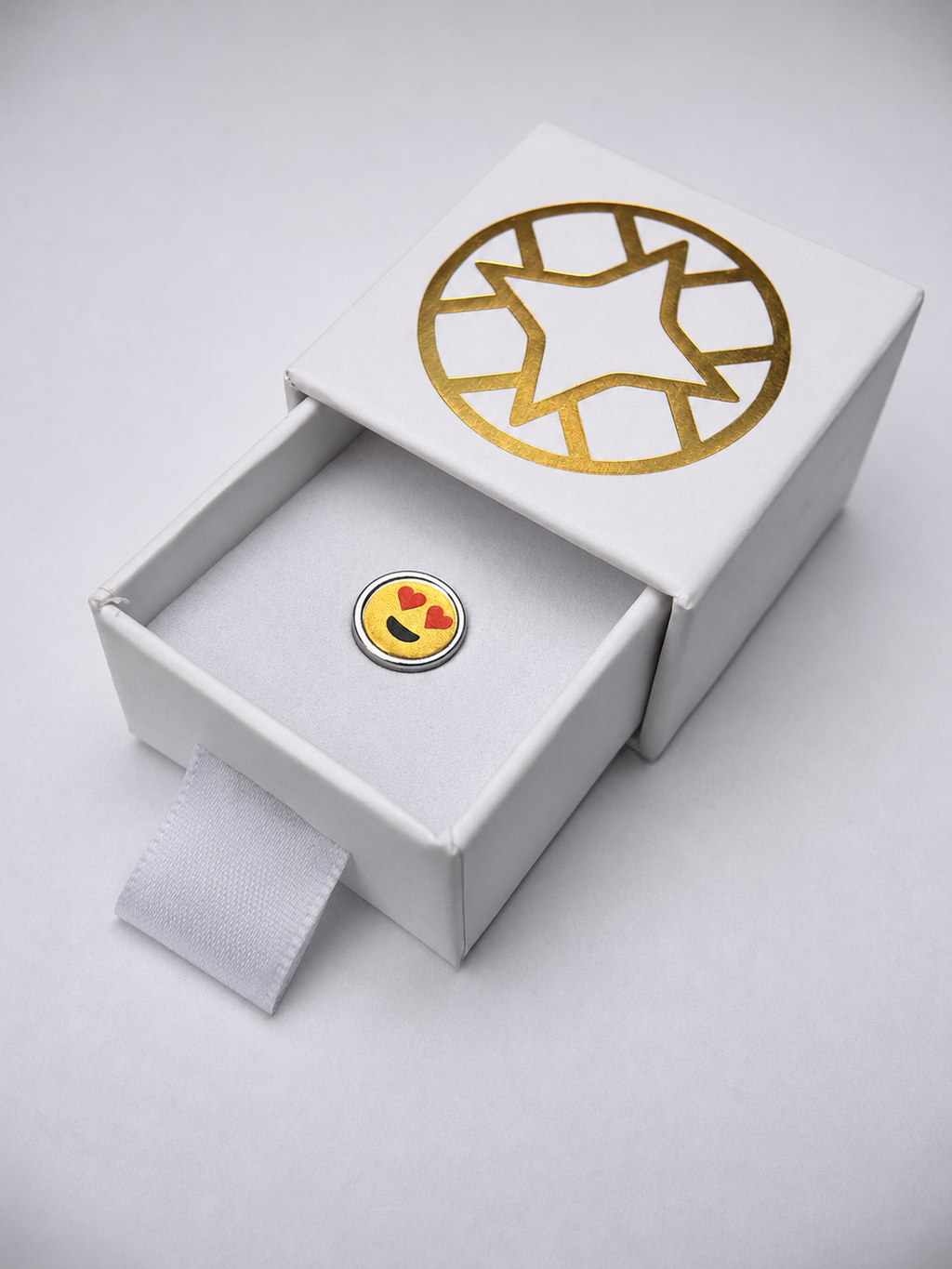Lovestruck Mood Charm